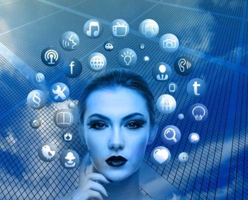 facebook-loeschzentrum-medienkraft-woman